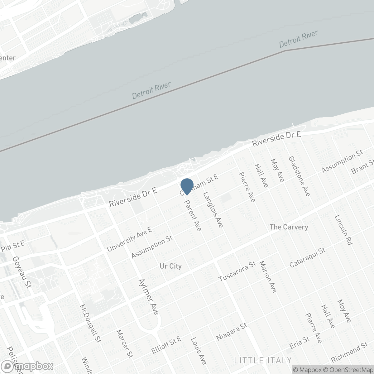 924 CHATHAM ST E, Windsor, Ontario N9A 2B4
